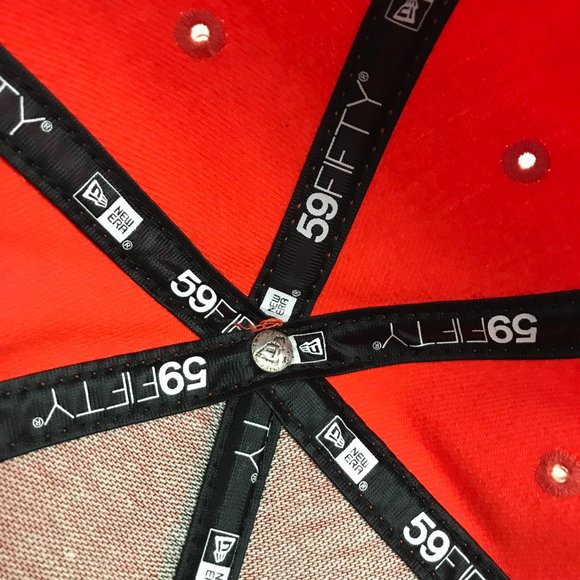 Miami Marlins Hat Orange Fitted 59Fifty 7 1/8 New Era Baseball Cap Pre-owned - Picture 3 of 4